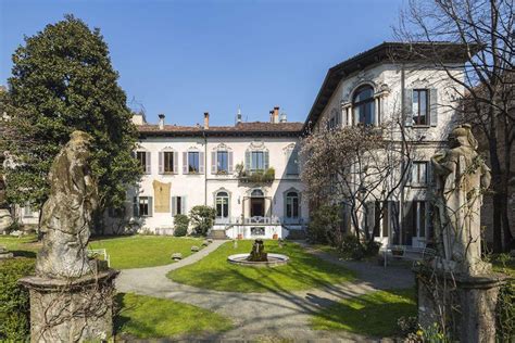 LVMH's Bernard Arnault Buys Leonardo Da Vinci’s Milan Home 